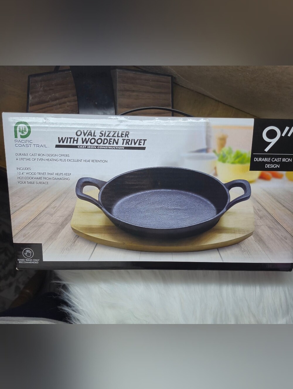 Cast Iron Oval Sizzler - Black with Wooden Trivet